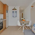 Horizonte Beachfront 아파트